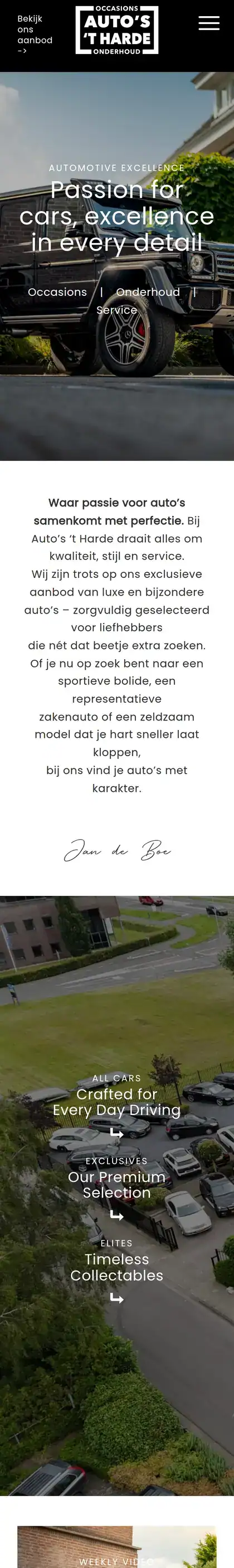 Autos 't Harde on a phone